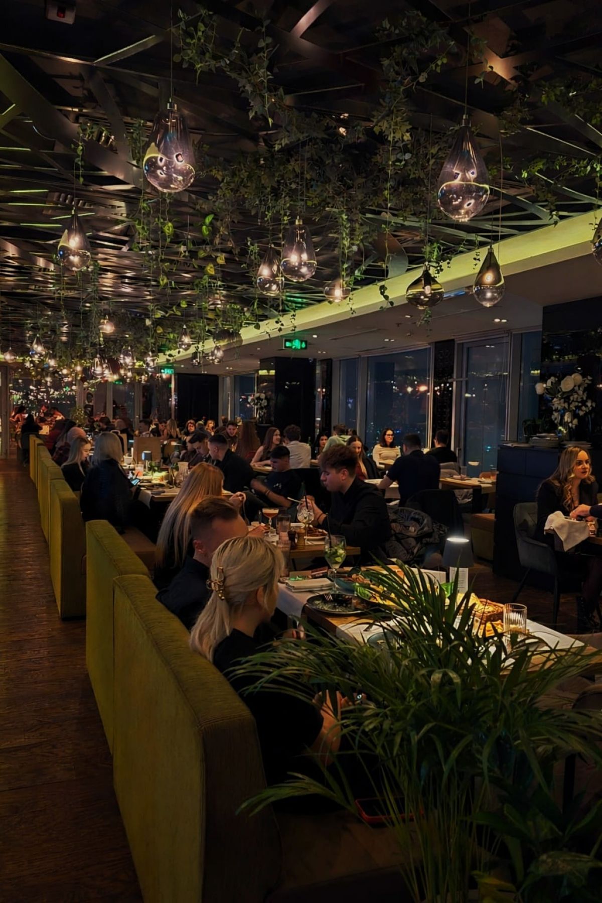 18-lounge