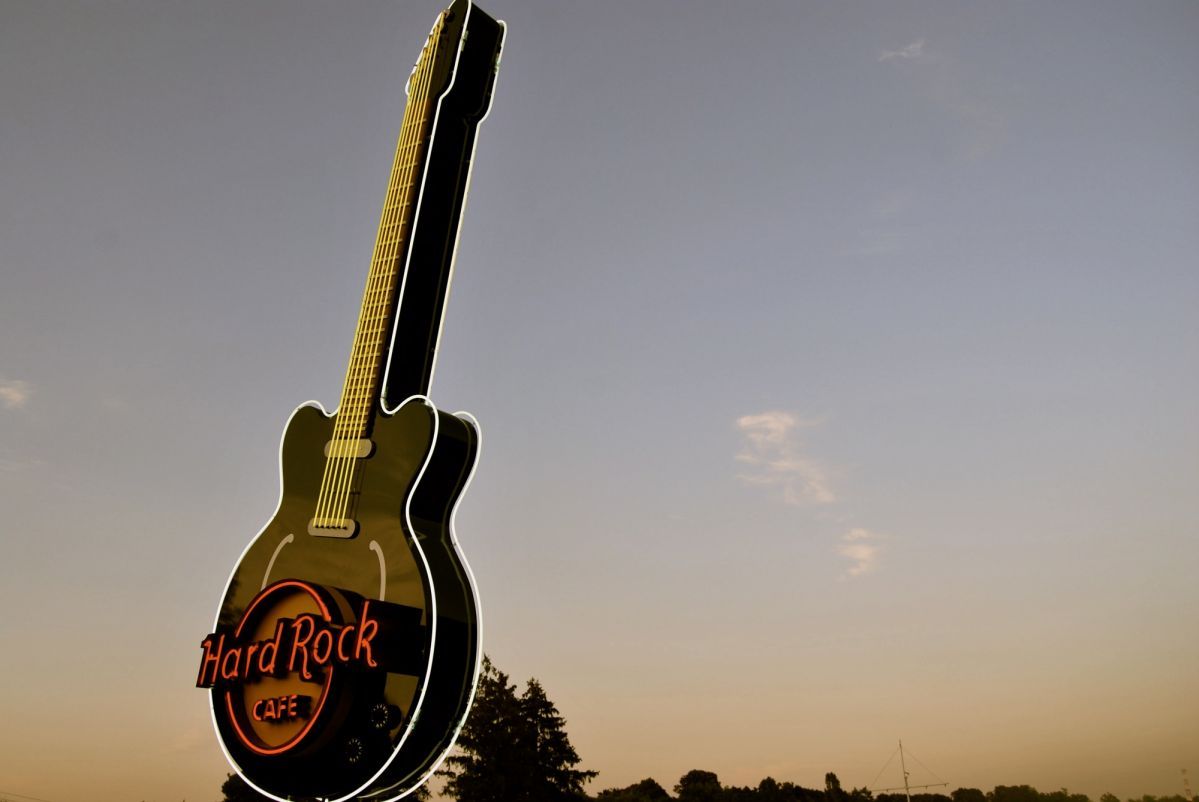 hard-rock-cafe